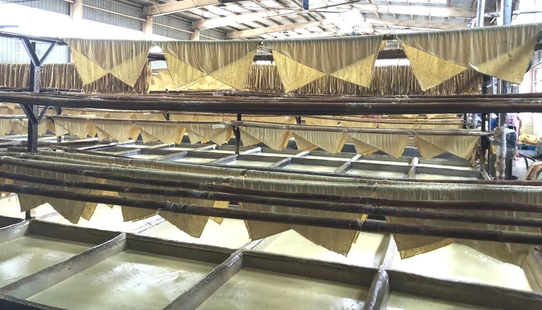 石屏县gdp_石屏县城巨变(3)